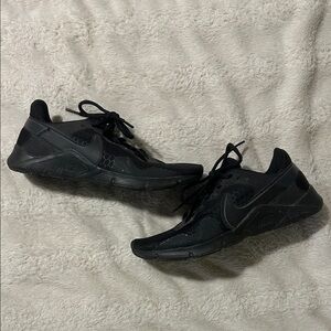 Nike Women's Black Athletic Shoes